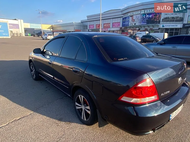 Nissan Almera