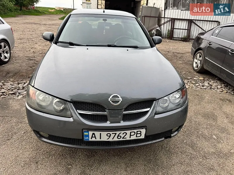 Nissan Almera