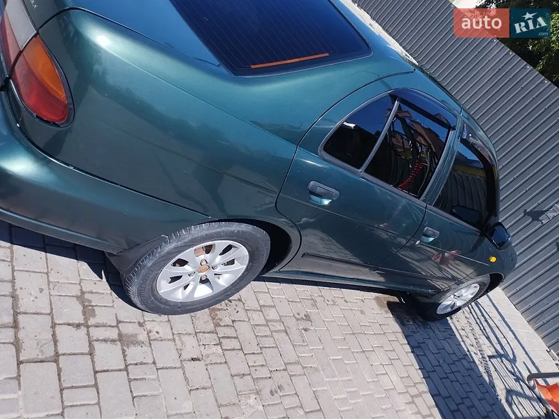 Nissan Almera