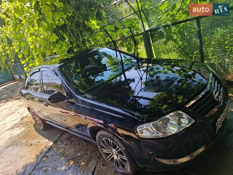 Nissan Almera