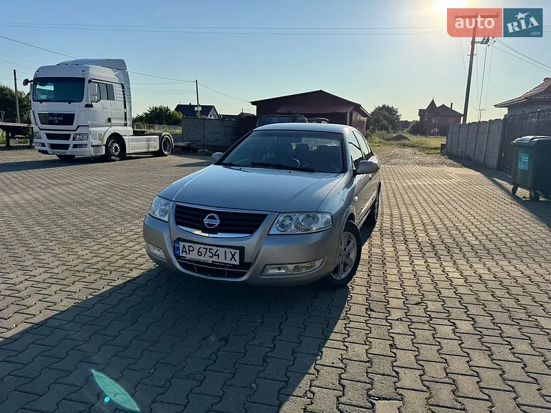 Nissan Almera