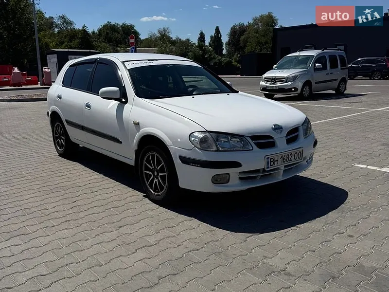 Nissan Almera