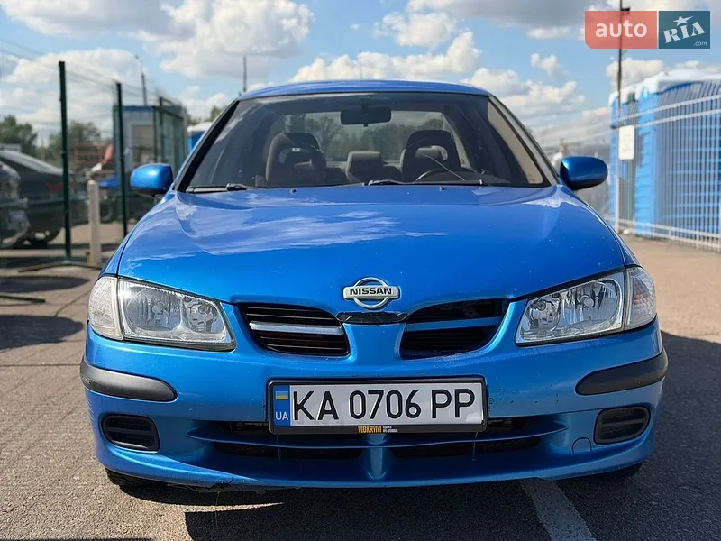 Nissan Almera