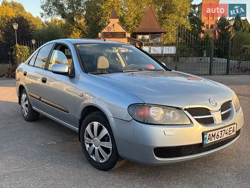 Nissan Almera