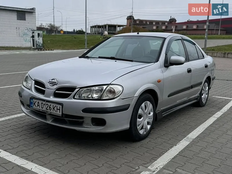 Nissan Almera