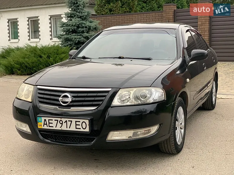 Nissan Almera
