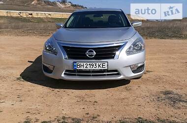 Седан Nissan Altima 2015 в 