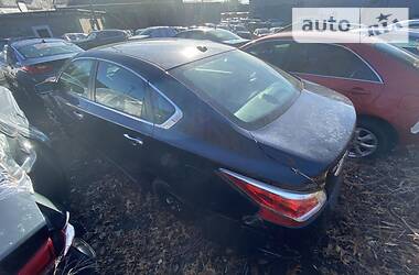 Седан Nissan Altima 2014 в 