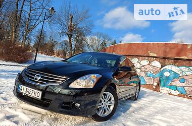 Седан Nissan Altima 2012 в Житомирі