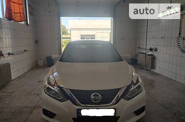Седан Nissan Altima 2018 в Днепре
