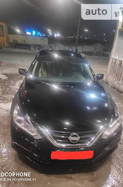 Седан Nissan Altima 2017 в 