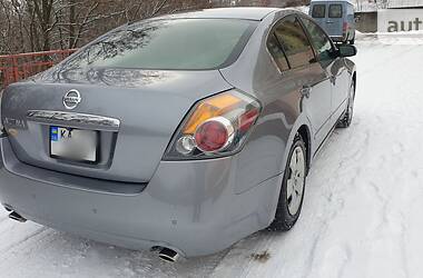 Седан Nissan Altima 2008 в Києві