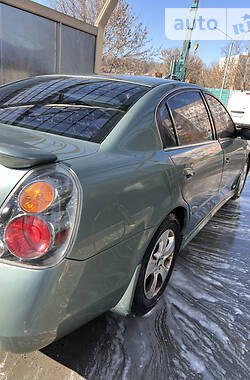 Седан Nissan Altima 2005 в Днепре