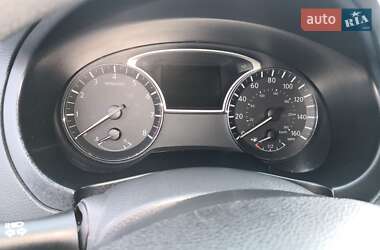 Седан Nissan Altima 2016 в 