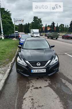 Седан Nissan Altima 2017 в 