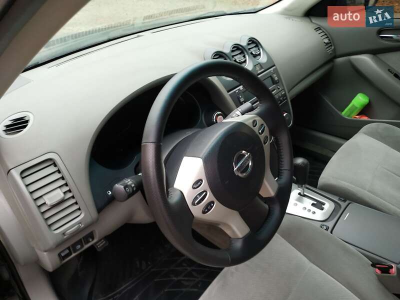 Седан Nissan Altima 2008 в Каменском фото 5 Седан Nissan Altima 2008 в Каменском