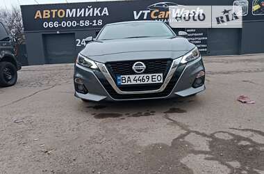 Седан Nissan Altima 2020 в Кропивницькому