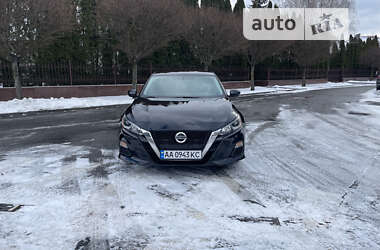 Седан Nissan Altima 2019 в Києві