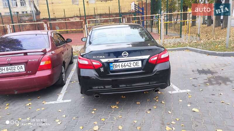 Седан Nissan Altima 2016 в Одессе