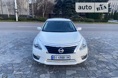 Седан Nissan Altima 2013 в Кременчуге