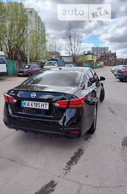 Седан Nissan Altima 2018 в Києві