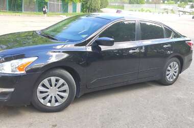 Седан Nissan Altima 2014 в Львове