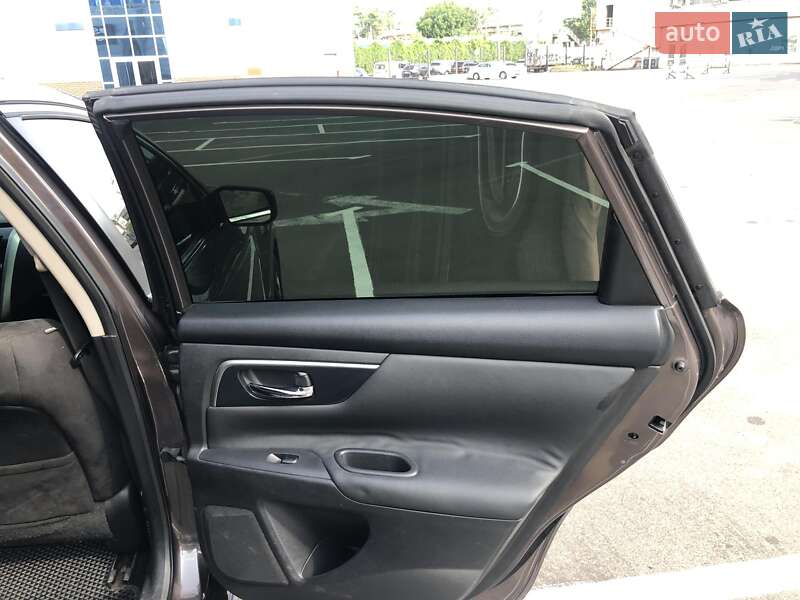 Седан Nissan Altima 2013 в Одесі