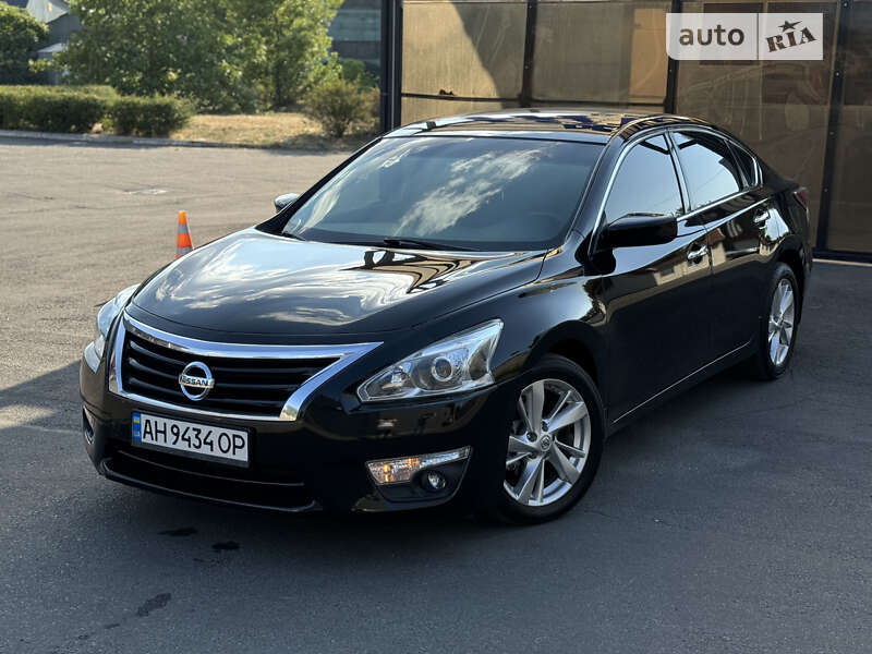 Седан Nissan Altima 2015 в Дніпрі