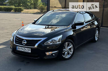 Седан Nissan Altima 2015 в Дніпрі