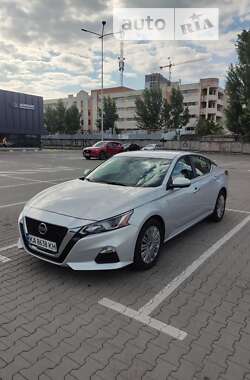 Седан Nissan Altima 2021 в Києві