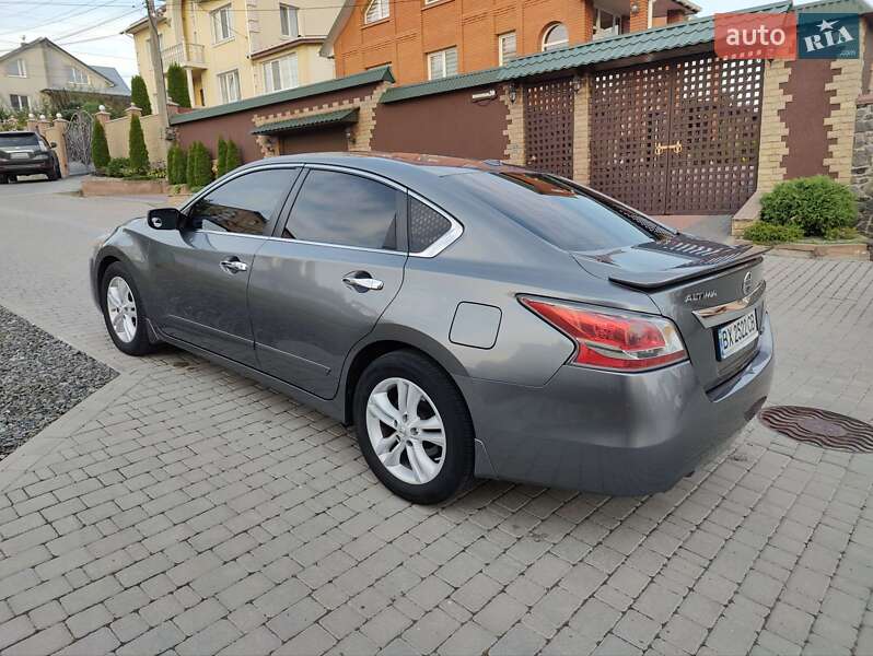 Седан Nissan Altima 2015 в Хмельницком фото 6 Седан Nissan Altima 2015 в Хмельницком