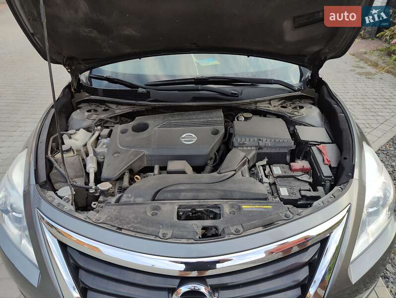 Седан Nissan Altima 2015 в Хмельницком фото 14 Седан Nissan Altima 2015 в Хмельницком