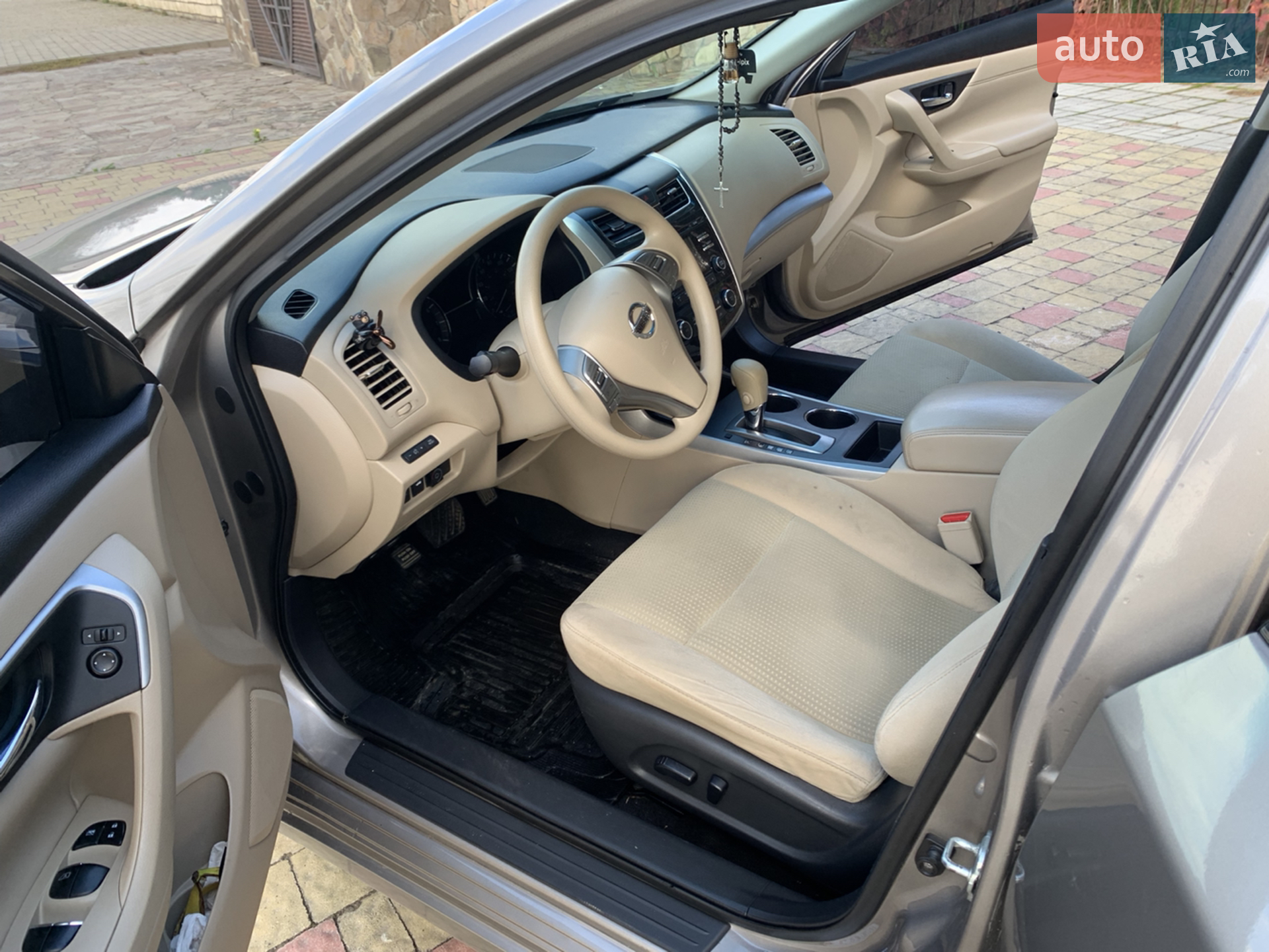 2015 Nissan Altima - мініатюра 15