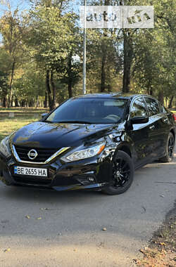 Седан Nissan Altima 2018 в Кривом Роге