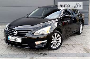 Седан Nissan Altima 2014 в Івано-Франківську