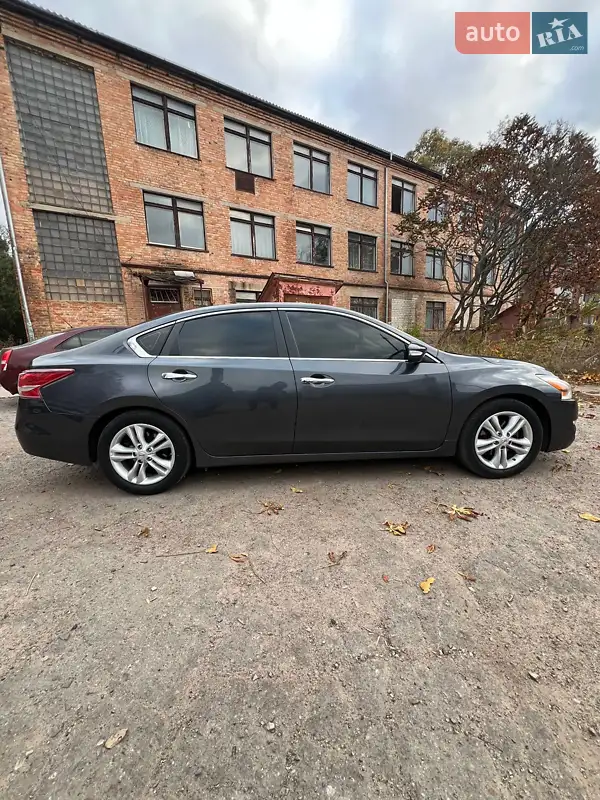 Nissan Altima 2012
