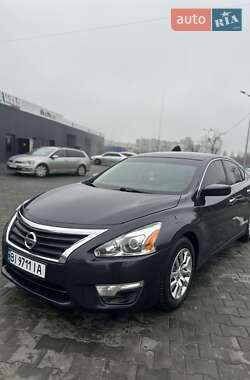 Седан Nissan Altima 2014 в Полтаві