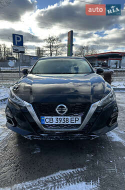 Седан Nissan Altima 2019 в Чернігові