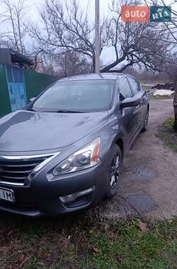 Седан Nissan Altima 2015 в 