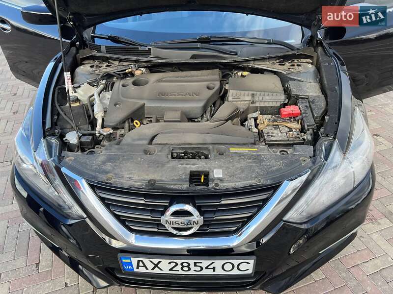 Седан Nissan Altima 2017 в Харкові
