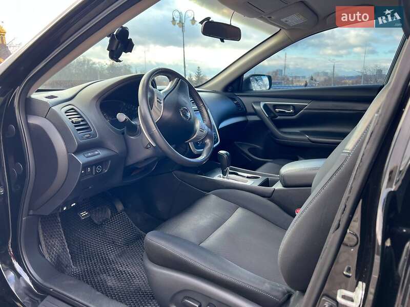 Седан Nissan Altima 2017 в Харкові