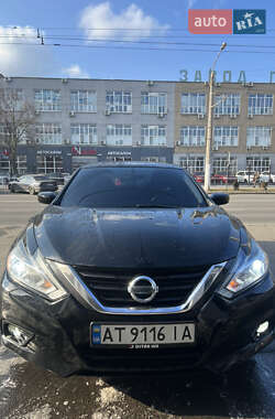 Седан Nissan Altima 2017 в Одессе