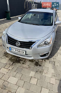 Седан Nissan Altima 2014 в 