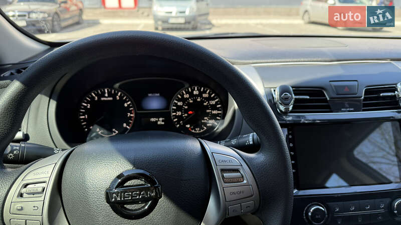 Седан Nissan Altima 2015 в Киеве