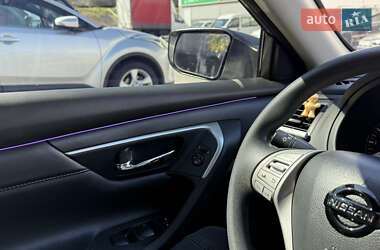 Седан Nissan Altima 2015 в 