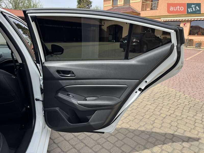 Седан Nissan Altima 2024 в Мукачево
