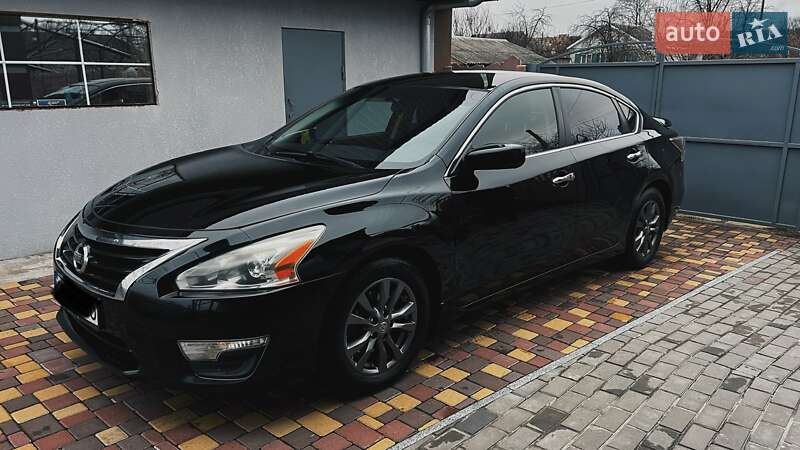 Седан Nissan Altima 2014 в Києві