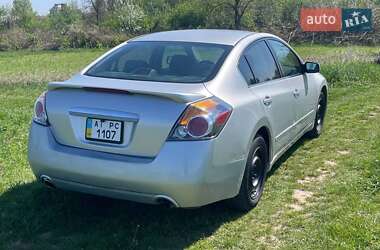 Седан Nissan Altima 2012 в 