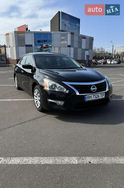 Седан Nissan Altima 2012 в 