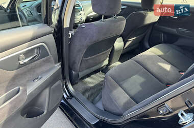 Седан Nissan Altima 2012 в 